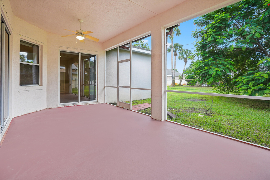 1092 Sw Majorca Avenue - Photo 18