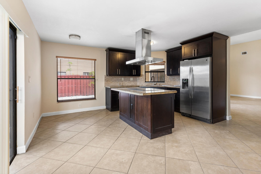 8871 Sw 6th Street - Photo 4