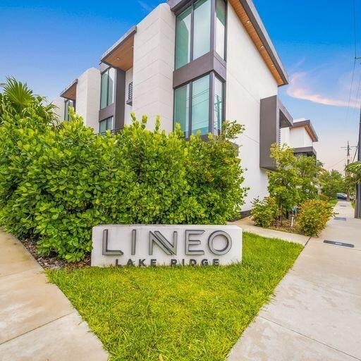 1058 N Victoria Park Road N - Photo 1