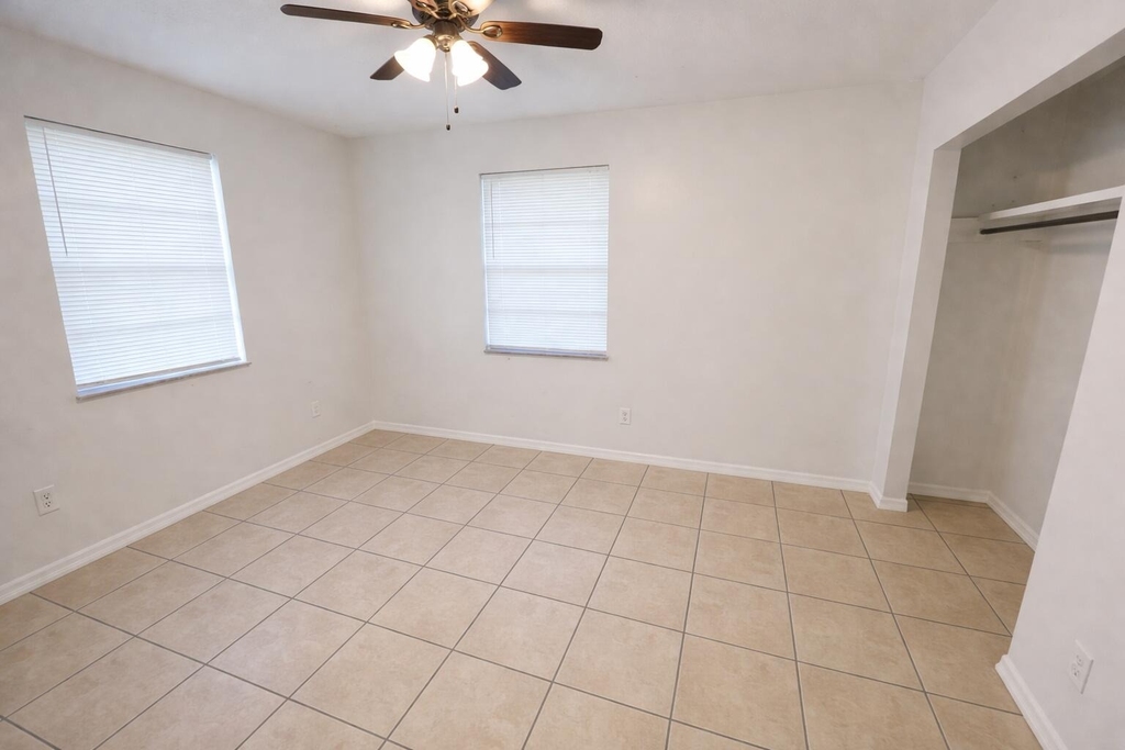 5010 Killarney Avenue - Photo 2