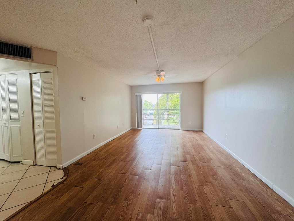2800 Nw 56th Avenue - Photo 5
