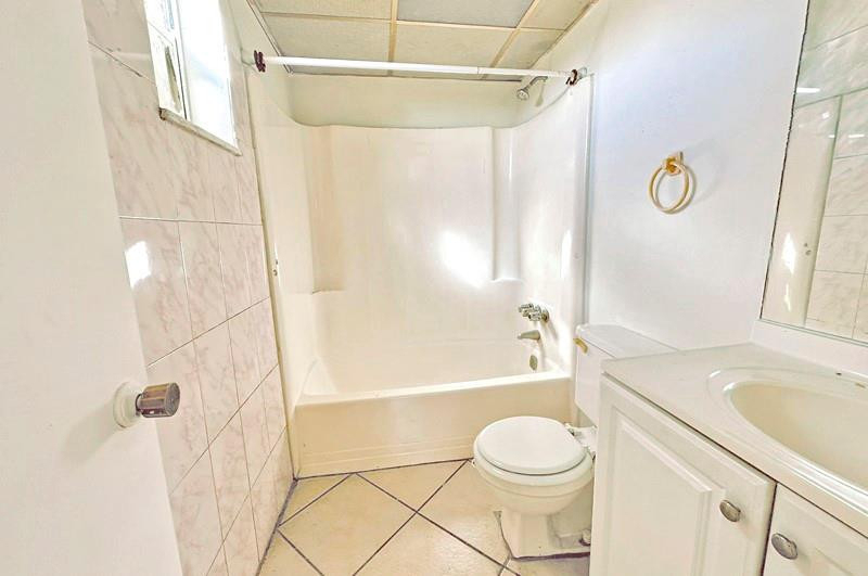 2800 Nw 56th Avenue - Photo 18