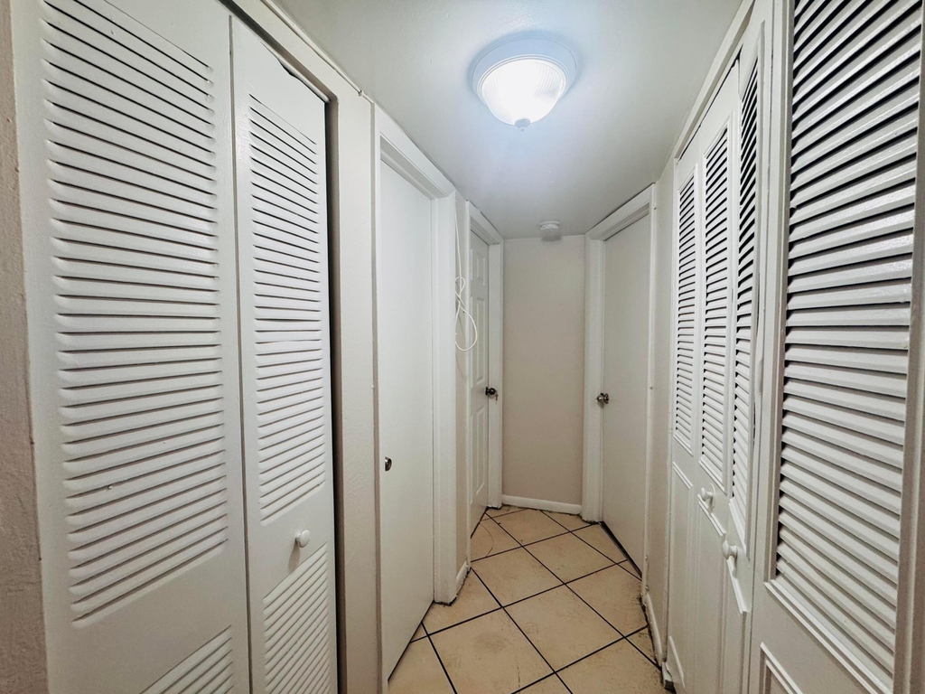 2800 Nw 56th Avenue - Photo 9