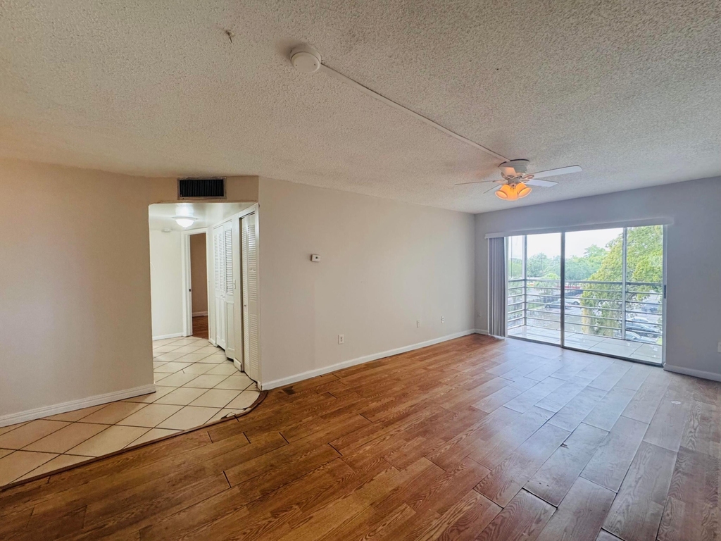 2800 Nw 56th Avenue - Photo 7
