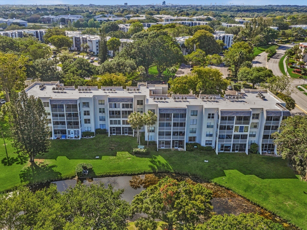 9470 Poinciana Place - Photo 44