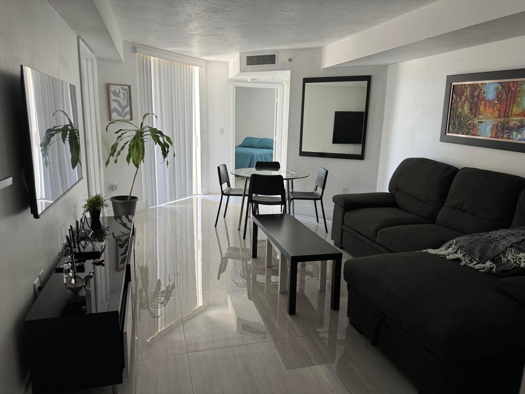 102 Sw 6th Avenue - Photo 1