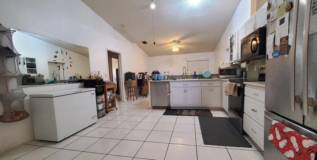 3004 Se Suntan Court Court Se - Photo 4