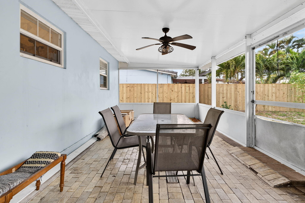 1123 Se 2nd Avenue - Photo 28