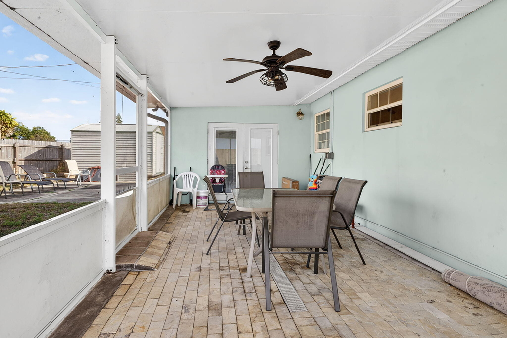 1123 Se 2nd Avenue - Photo 30