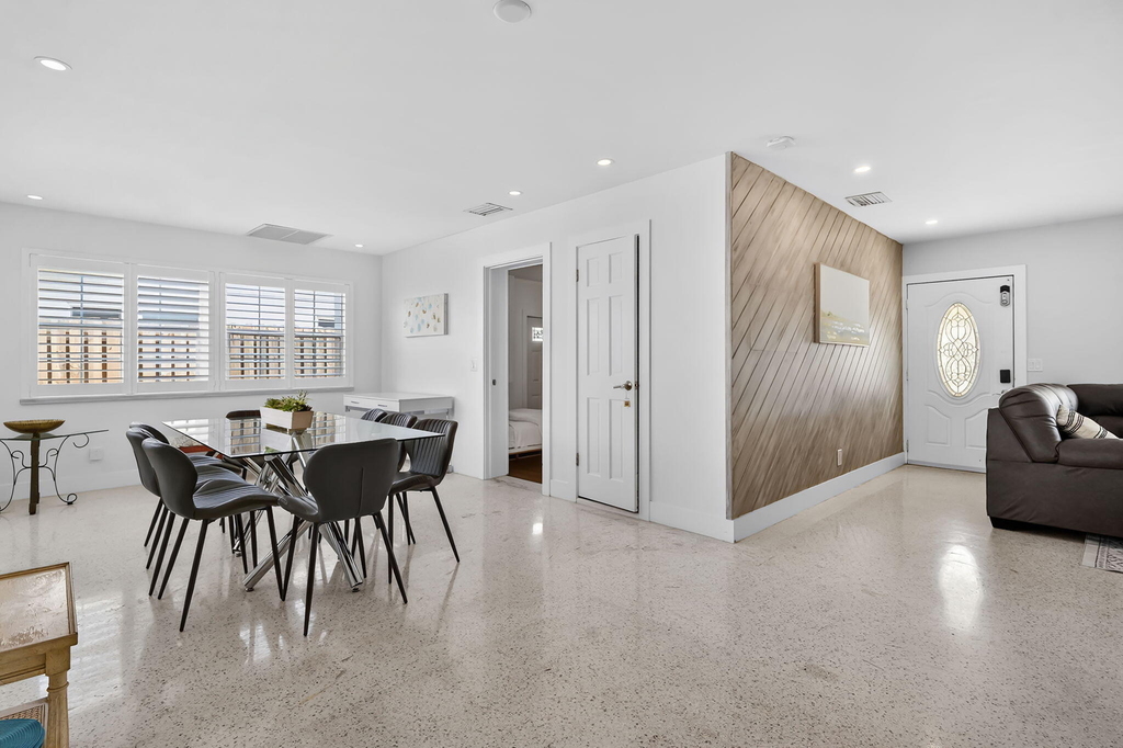 1123 Se 2nd Avenue - Photo 34