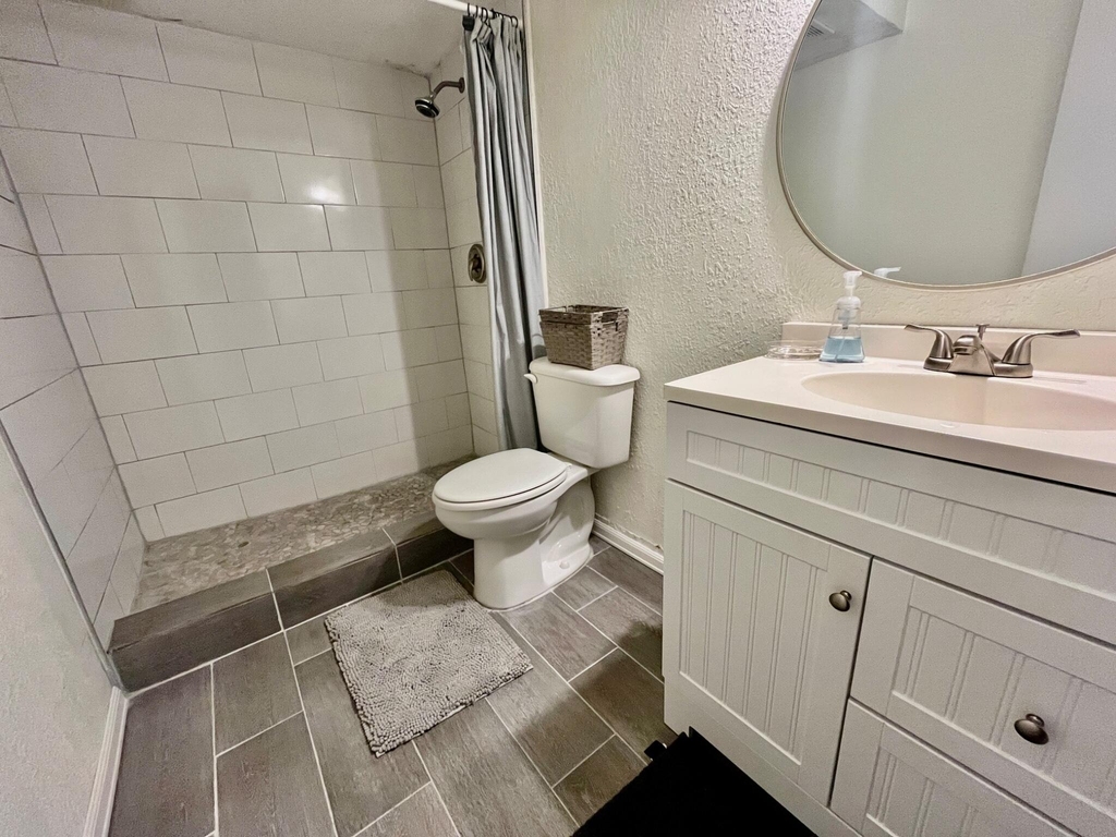 113 Lake Emerald Drive - Photo 5