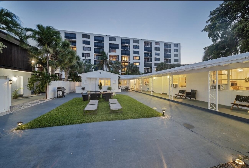 2307 N Ocean Boulevard - Photo 1