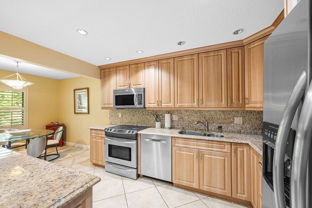 22 Westgate Lane - Photo 2