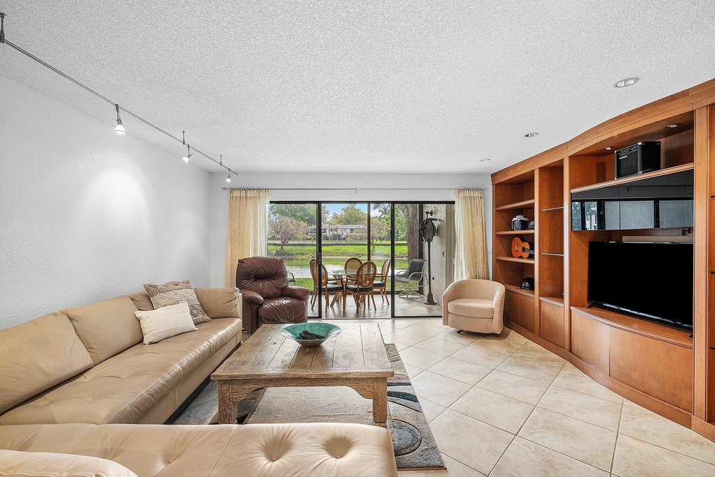 22 Westgate Lane - Photo 10