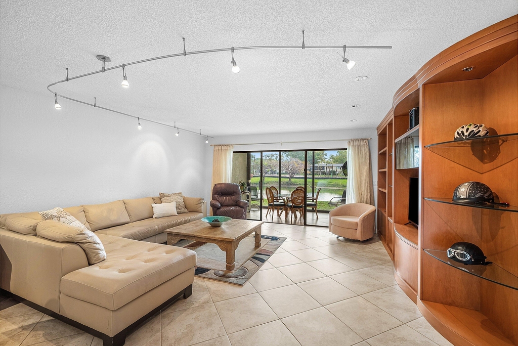 22 Westgate Lane - Photo 8