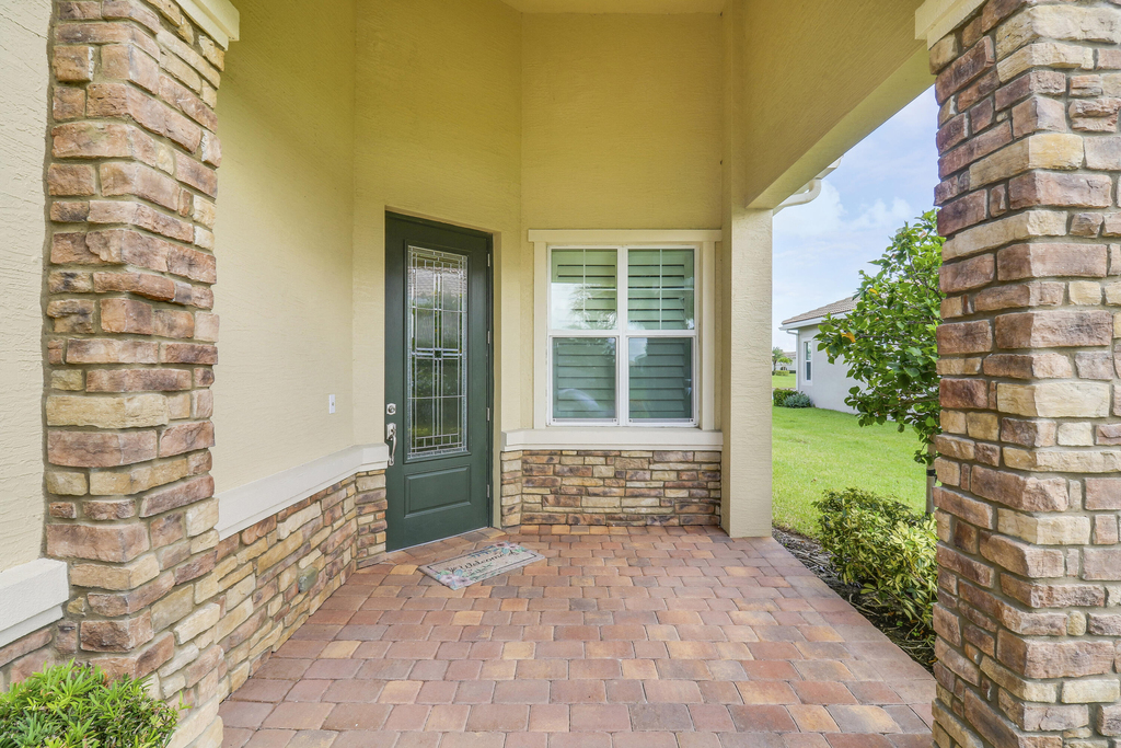 20037 Sw Caserta Way - Photo 2