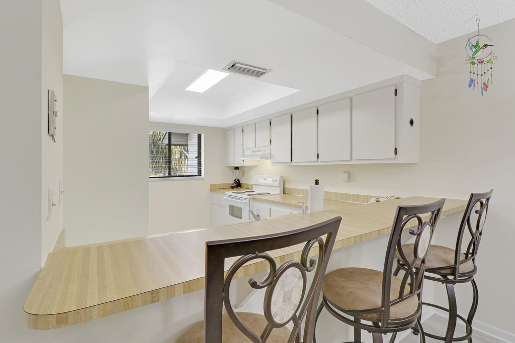 1600 Ne Dixie Highway - Photo 4