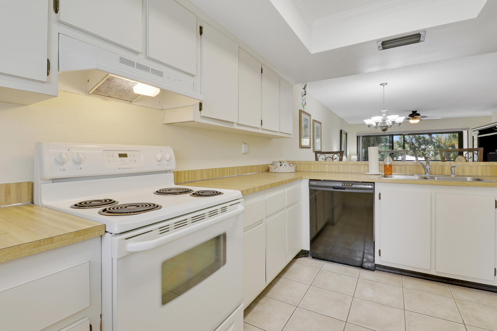 1600 Ne Dixie Highway - Photo 8