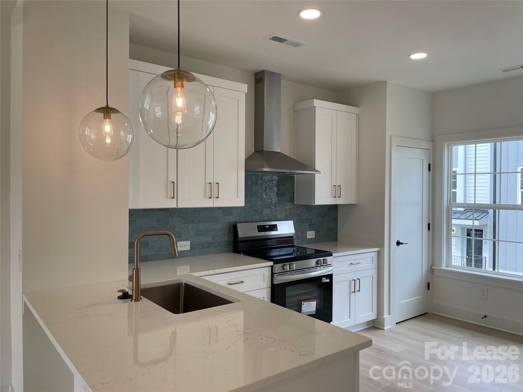 3011 Casting Street - Photo 0