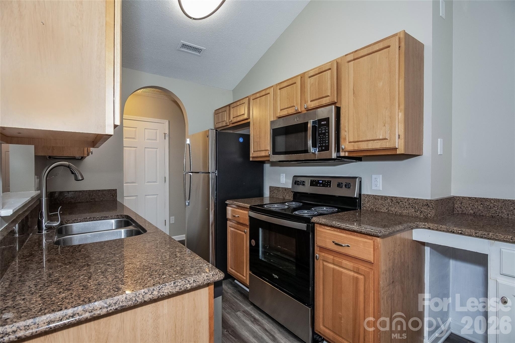 3361 Hunting Wood Court - Photo 4