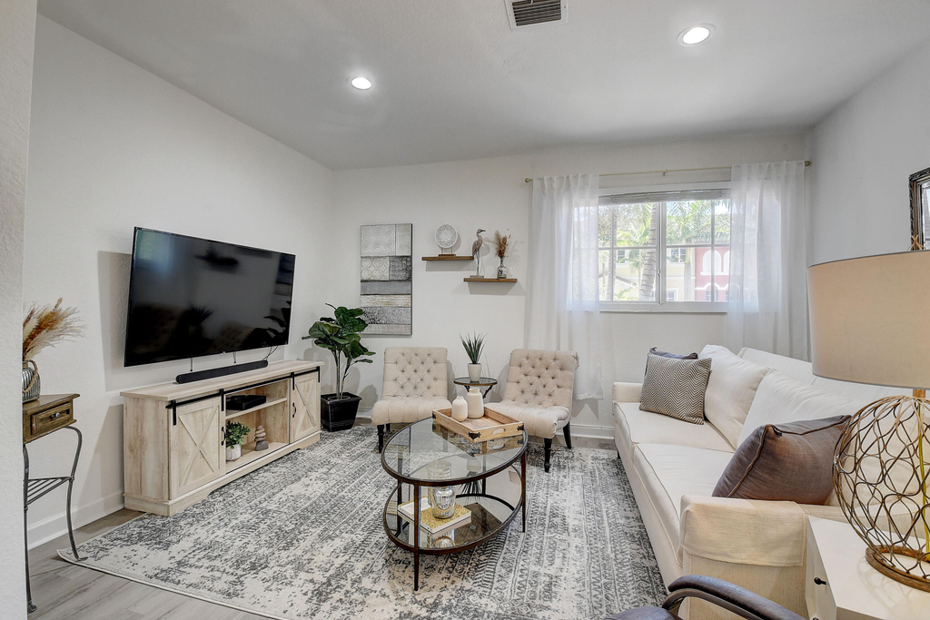 525 Bayfront Drive - Photo 7