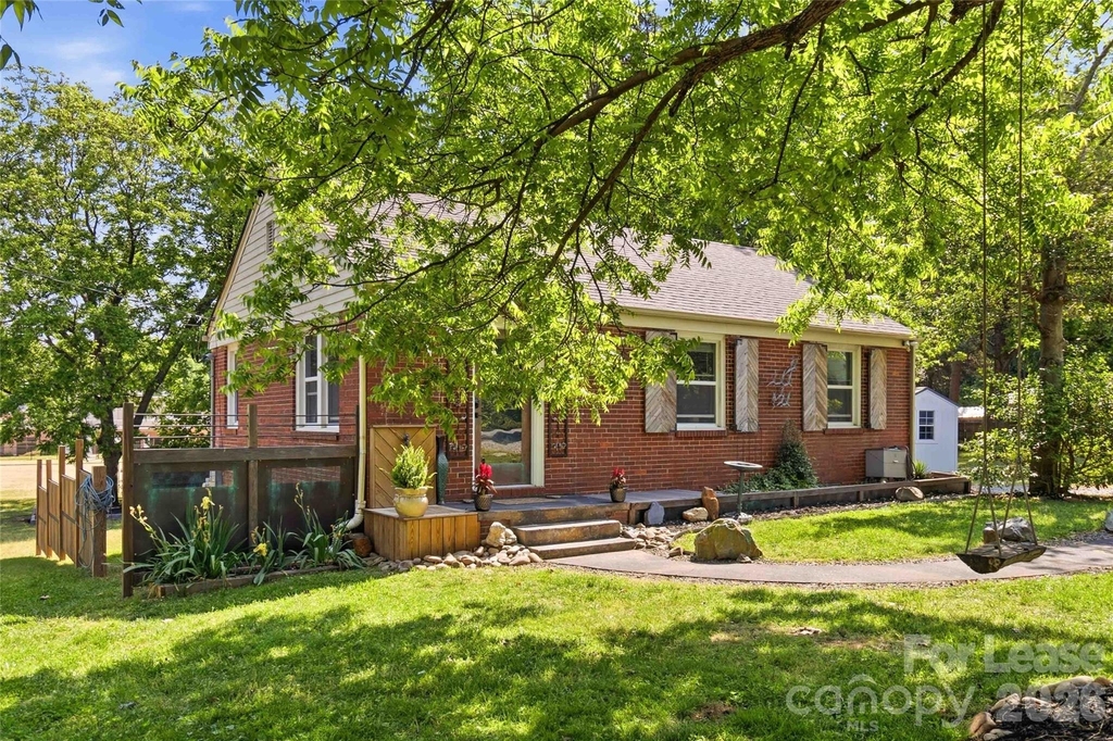 20618 Cornelius Court - Photo 1