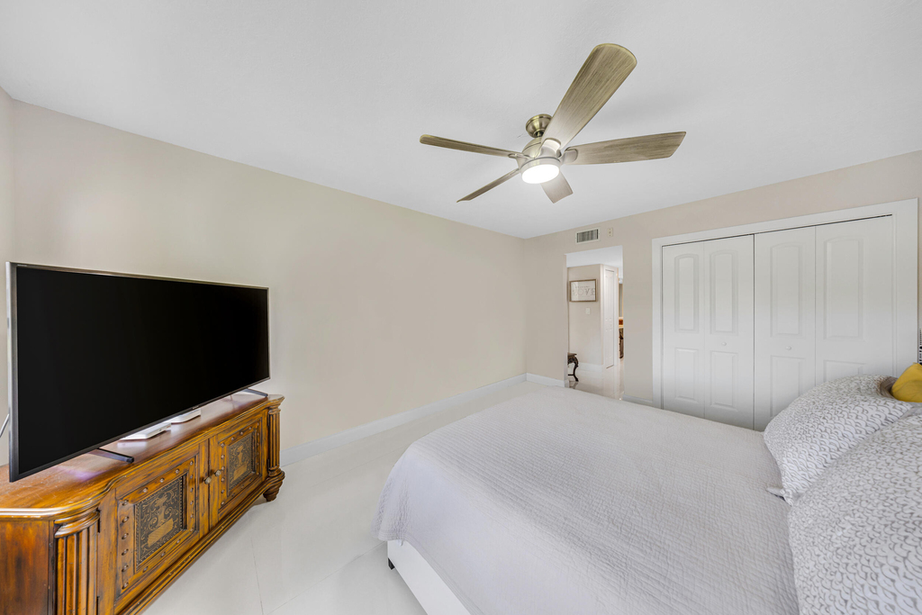 4261 W Palm Aire Drive - Photo 28