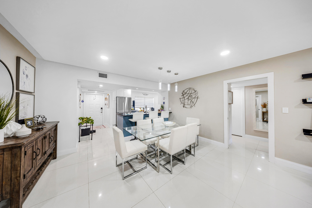 4261 W Palm Aire Drive - Photo 5