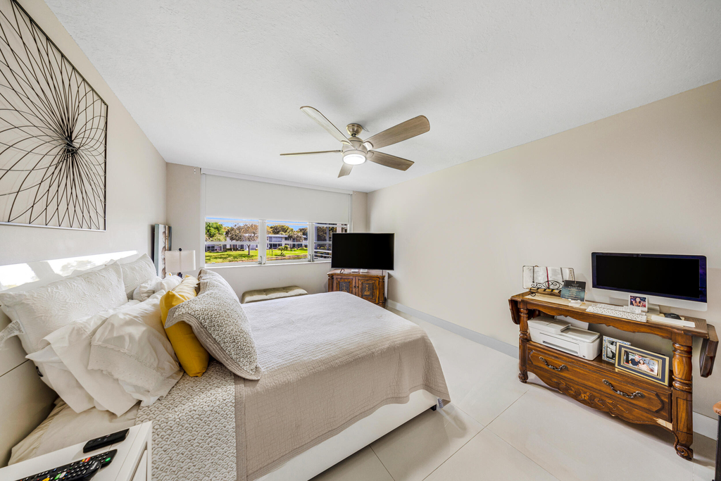 4261 W Palm Aire Drive - Photo 27