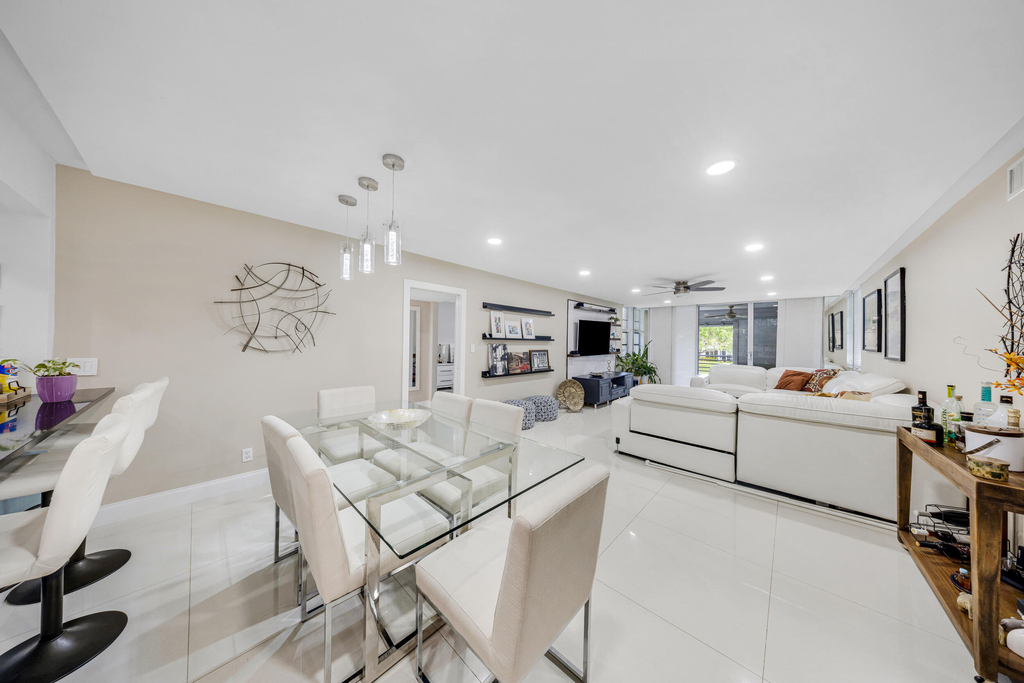 4261 W Palm Aire Drive - Photo 4