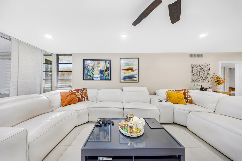 4261 W Palm Aire Drive - Photo 11