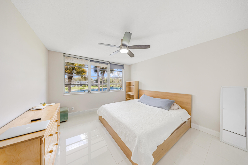 4261 W Palm Aire Drive - Photo 23