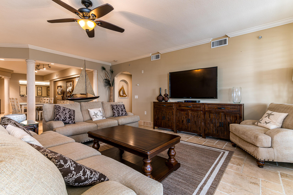 2051 Se 3rd Street - Photo 11