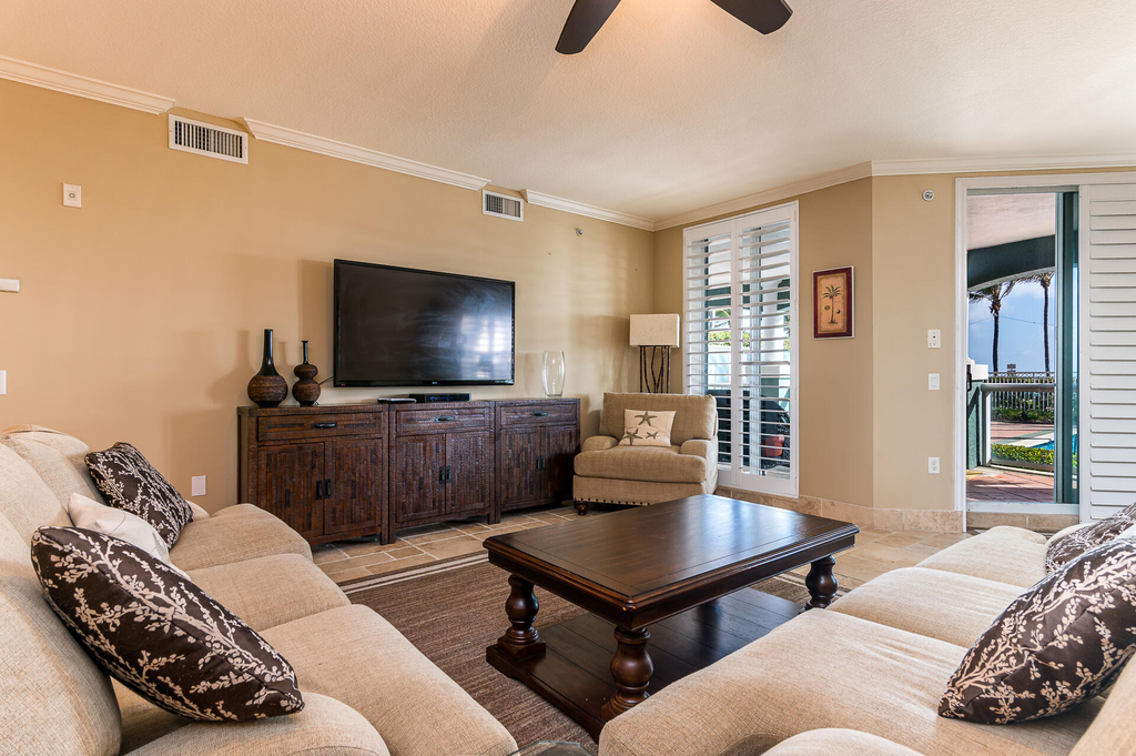 2051 Se 3rd Street - Photo 12