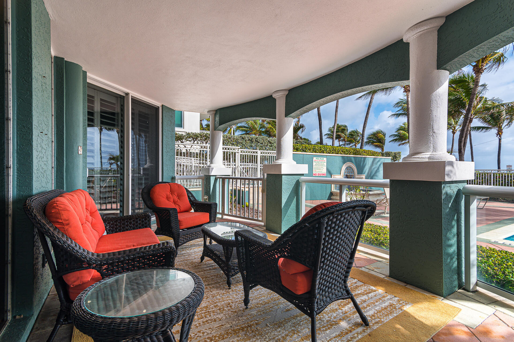 2051 Se 3rd Street - Photo 4