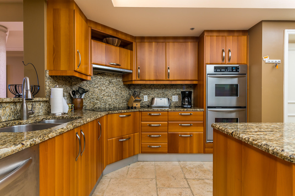 2051 Se 3rd Street - Photo 7