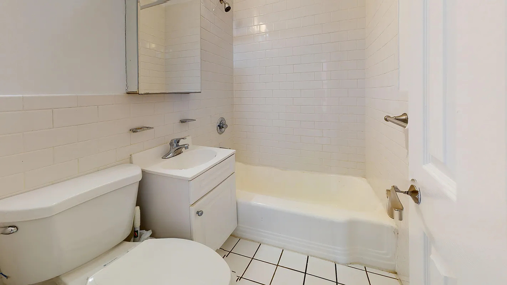 East 38th Street - Photo 5