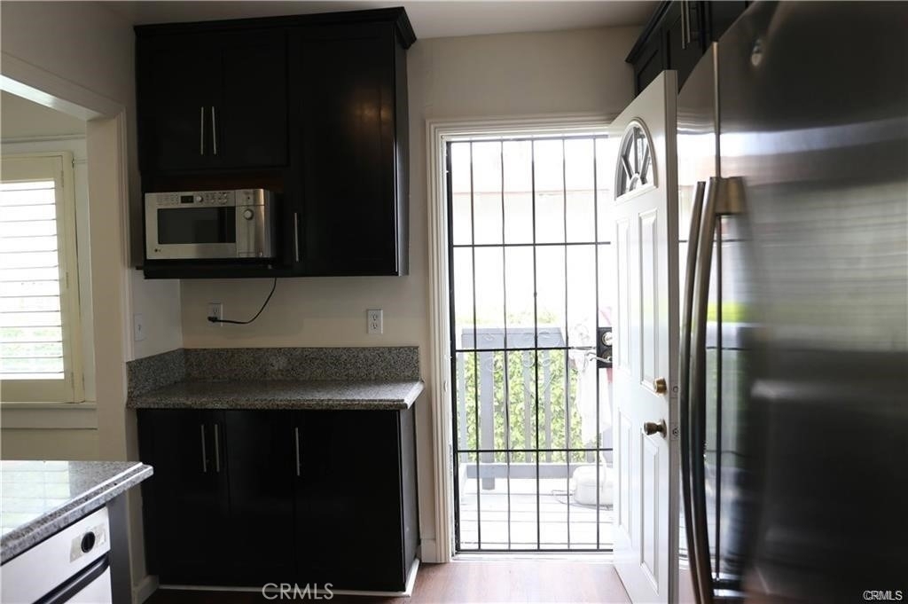 1323 N Cherokee Avenue - Photo 12