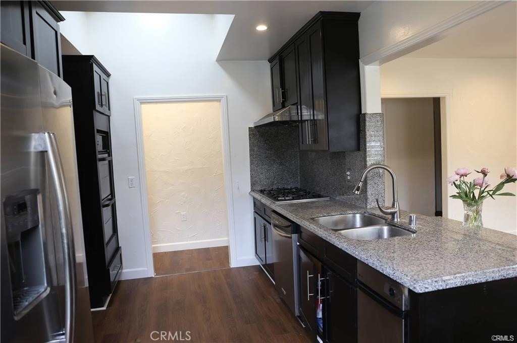 1323 N Cherokee Avenue - Photo 7