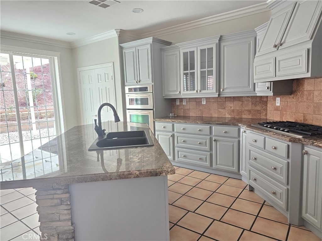 31361 Congressional - Photo 8
