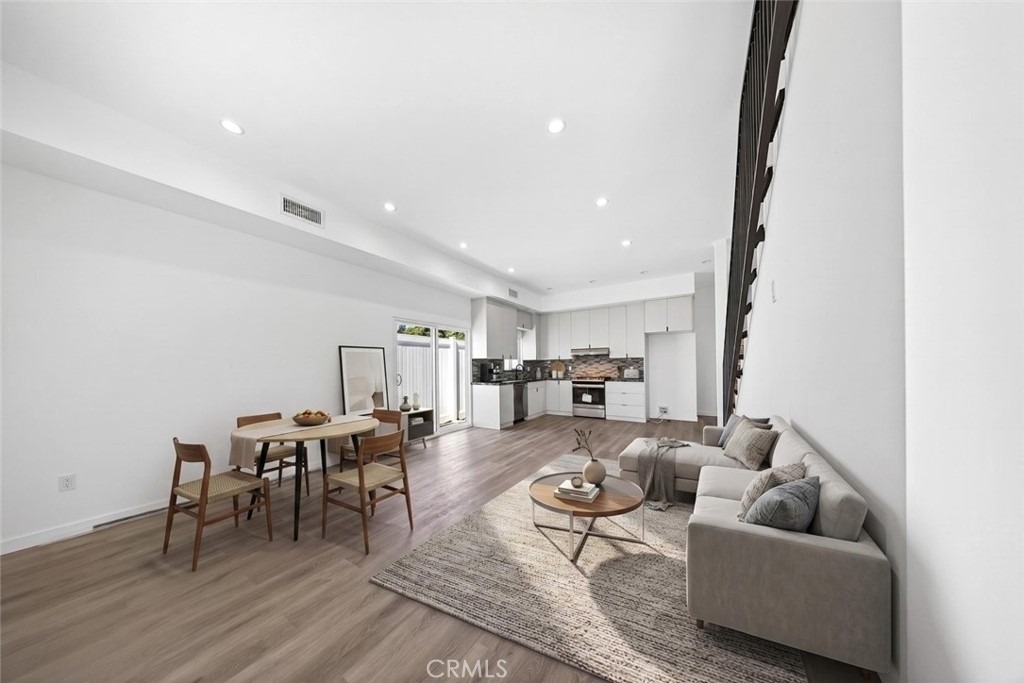 14827 Dearborn Street - Photo 9