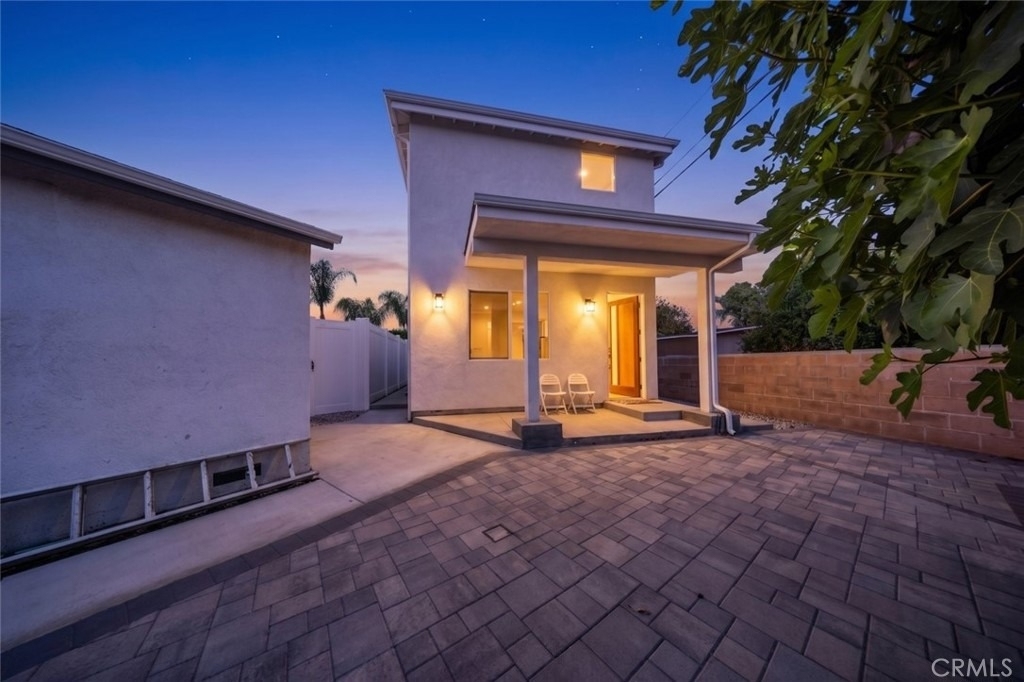 14827 Dearborn Street - Photo 4
