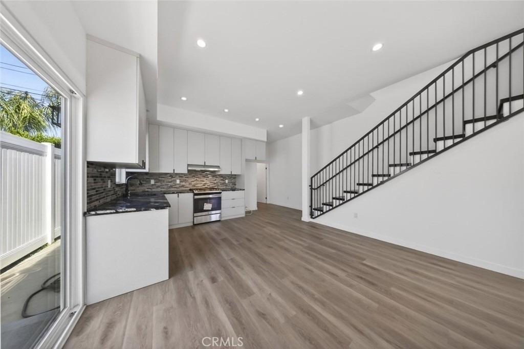14827 Dearborn Street - Photo 12