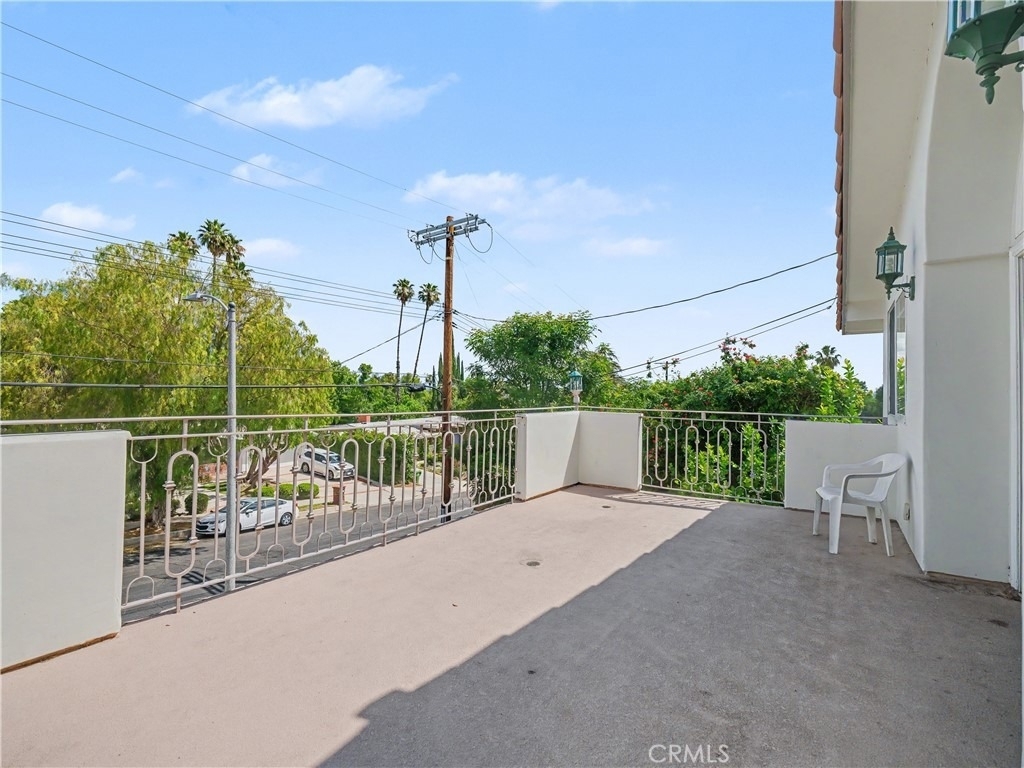 24060 Hatteras Street - Photo 47