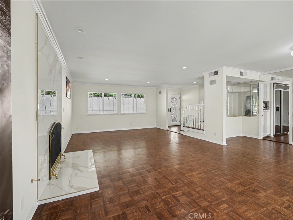 24060 Hatteras Street - Photo 6