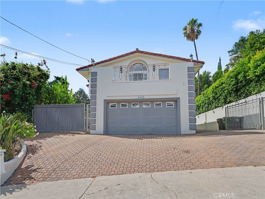 24060 Hatteras Street - Photo 1
