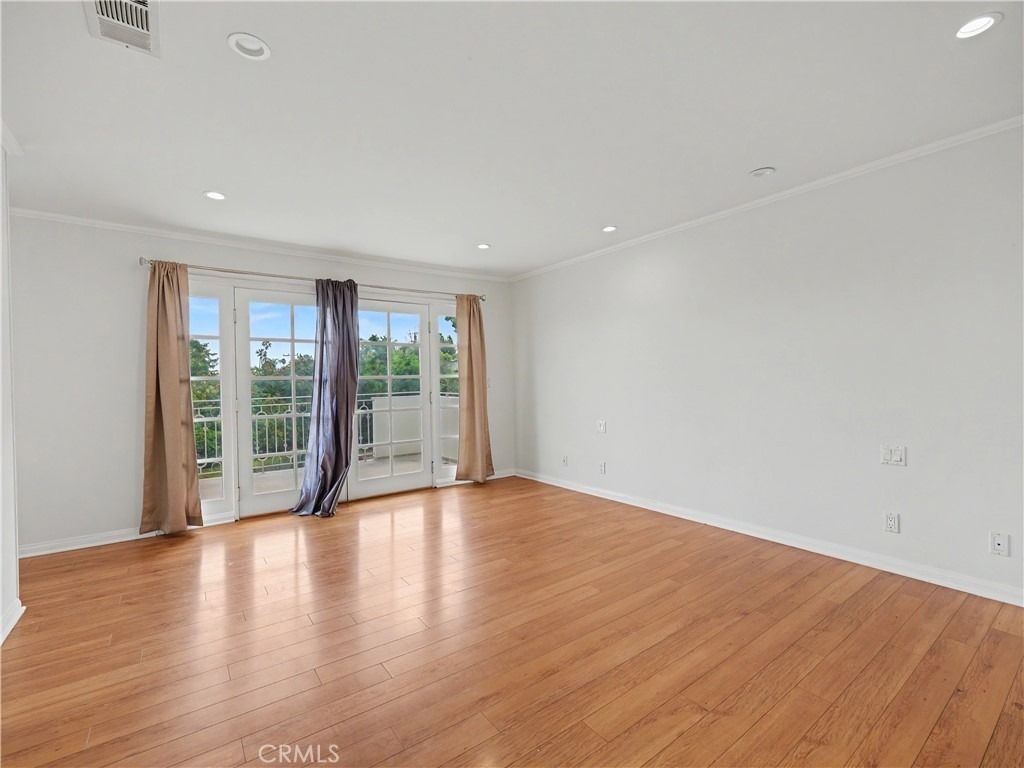 24060 Hatteras Street - Photo 23