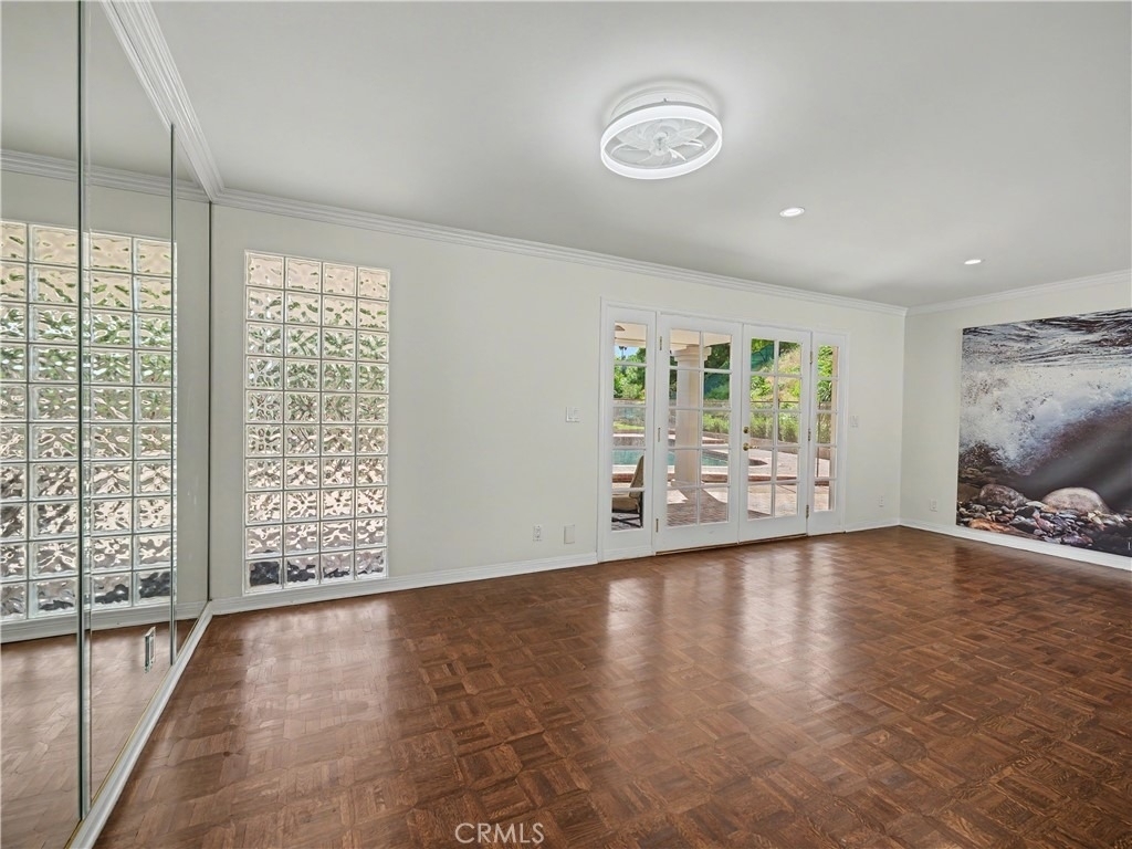 24060 Hatteras Street - Photo 10