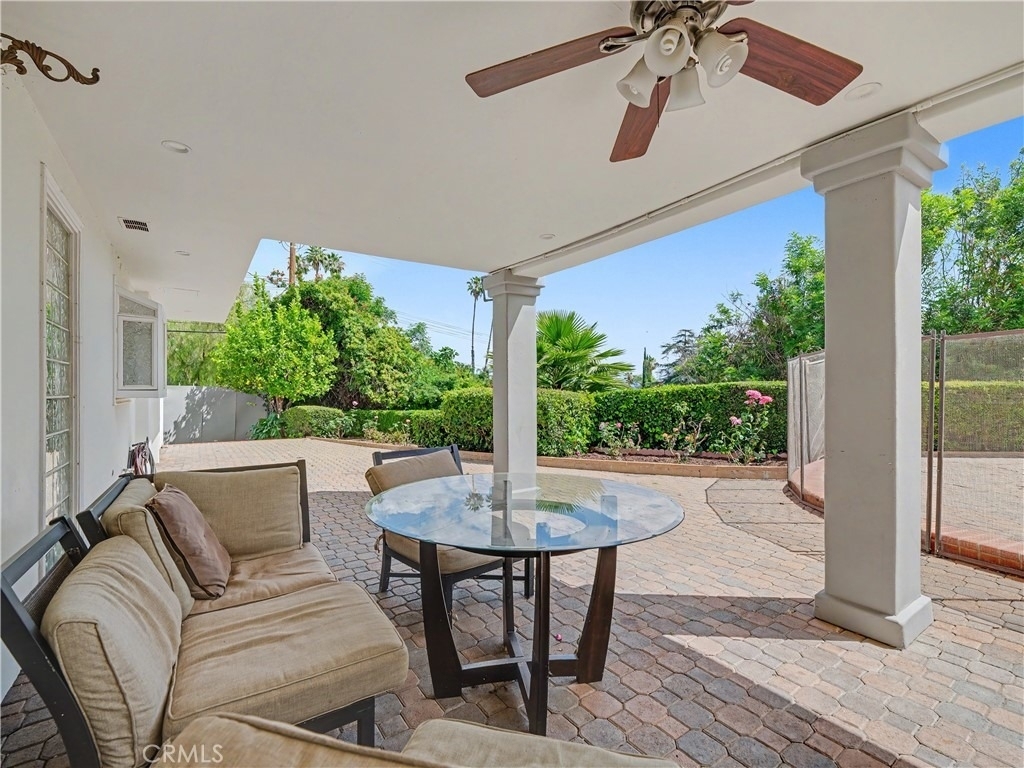 24060 Hatteras Street - Photo 41