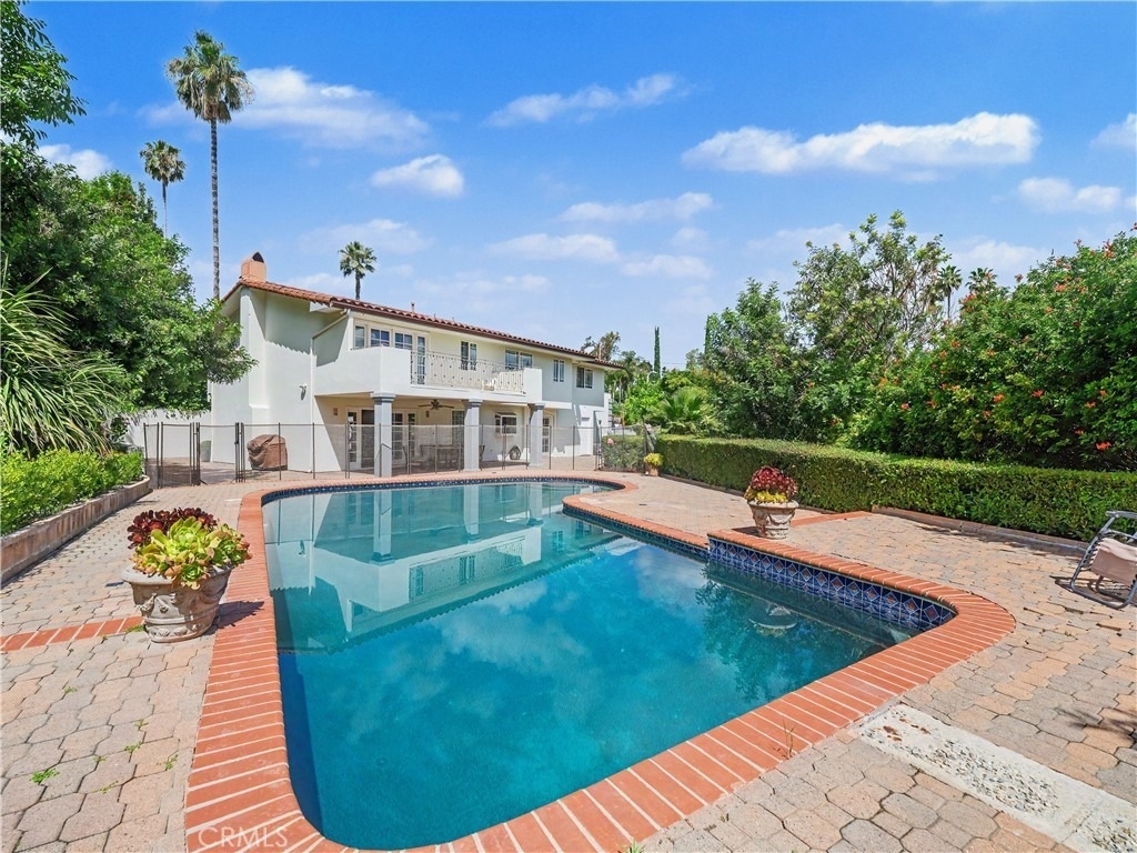 24060 Hatteras Street - Photo 43
